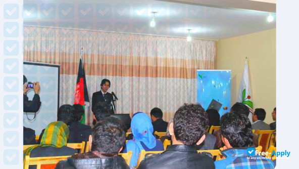 Foto de la Kateb Institute of Higher Education #2