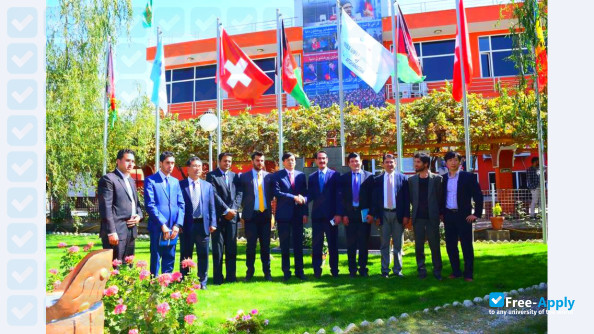 Photo de l’Dunya Institute for Higher Education #3