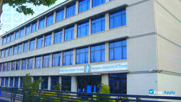 Foto de la European University of Tirana