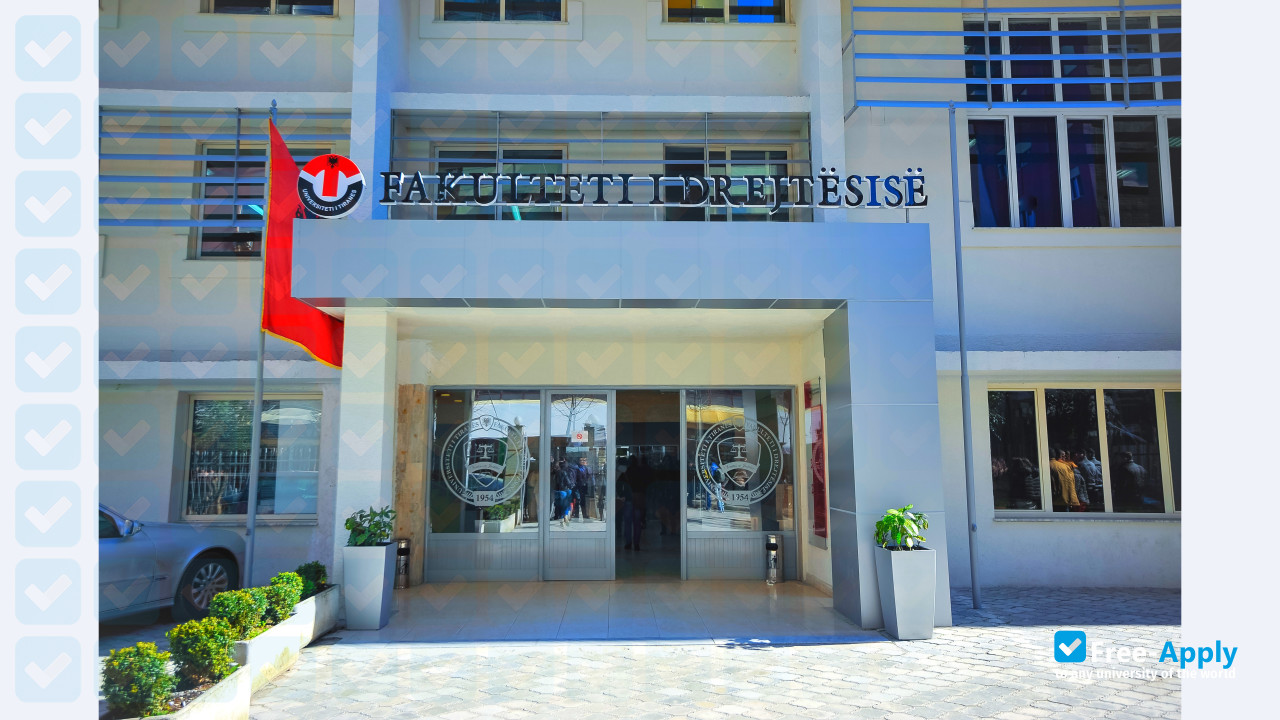 Photo de l’University of Tirana #6