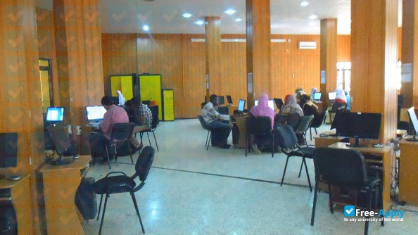 Foto de la Amine Elokkal El Hadj Moussa Egakhamouk University Centre of Tamanrasset