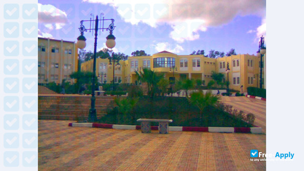 Foto de la 8 May 1945 University of Guelma
