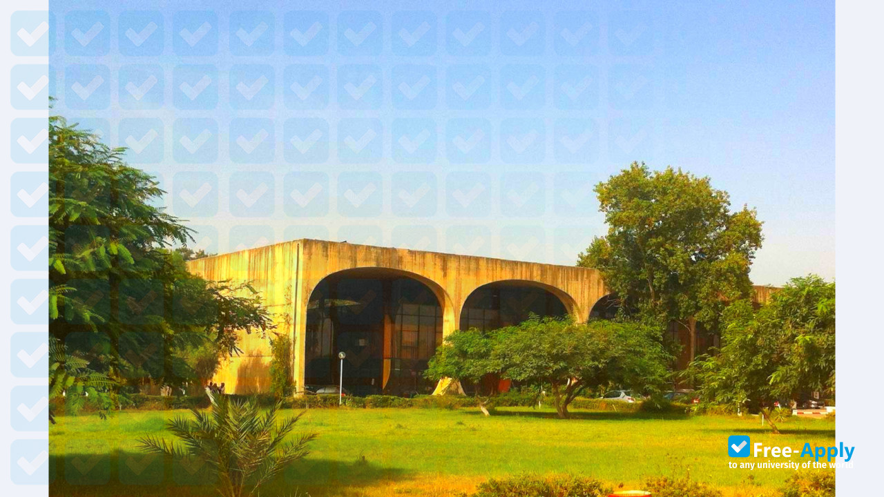 Houari Boumediène University of Science and Technology photo #3