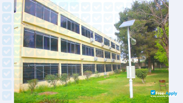 Foto de la Polytechnic School of Architecture and Urbanism Engineering #6