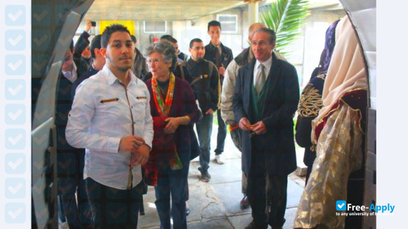 Foto de la Polytechnic School of Architecture and Urbanism Engineering #2