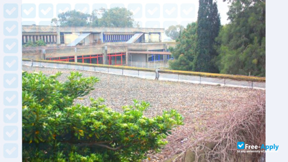 Foto de la Polytechnic School of Architecture and Urbanism Engineering #8