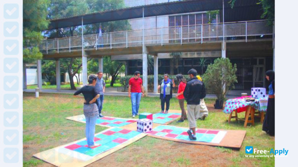 Foto de la Polytechnic School of Architecture and Urbanism Engineering #15