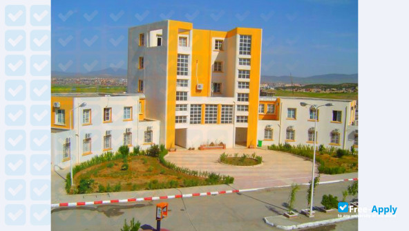 Foto de la University center of Bordj Bou Arreridj