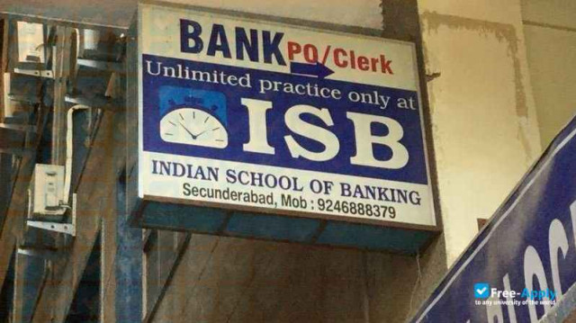 Photo de l’School of Banking #1