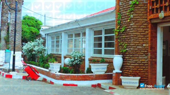 Photo de l’School of Health Management and Administration #2
