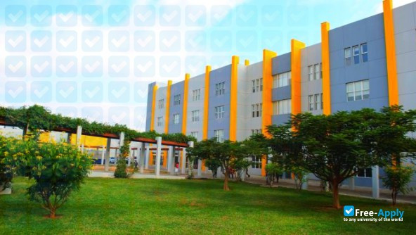 Foto de la Higher Polytechnic Institute of Technology and Sciences by Sonangol #3