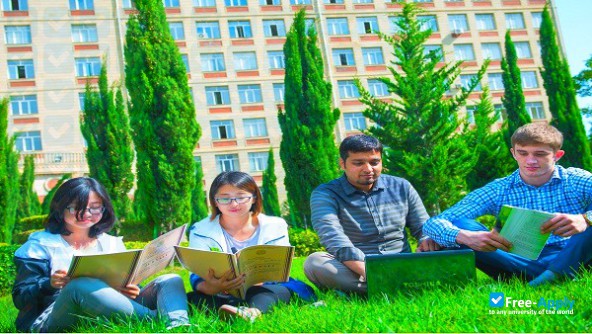 Baku State University фотография №5