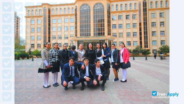 Foto de la Odlar Yurdu University #4