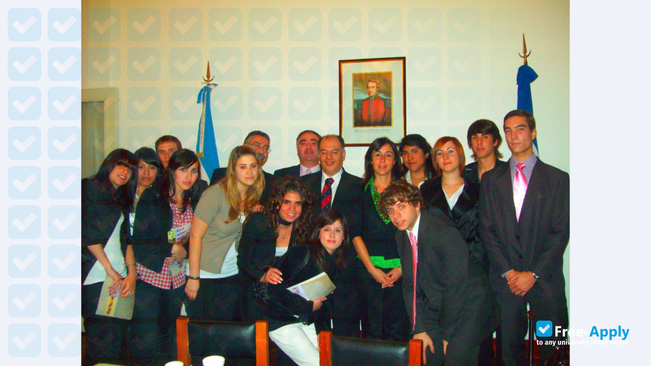 Foto de la Merchant Marine University #3