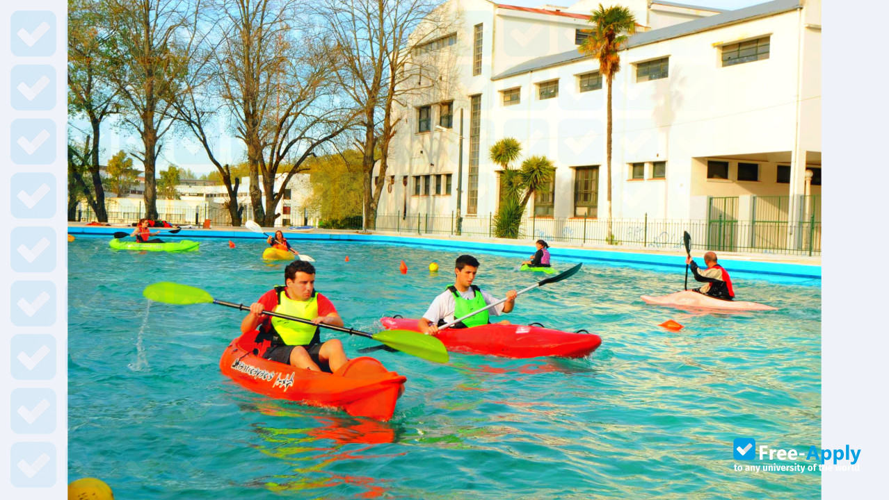 National University of La Plata photo #10