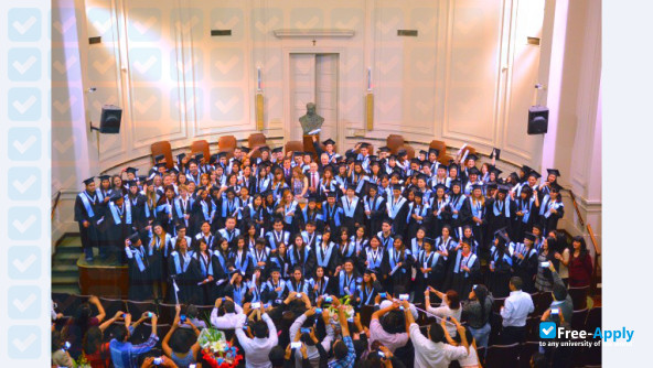 Foto de la University Favaloro #5