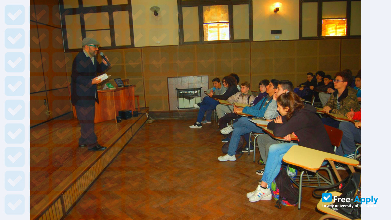 Foto de la Polytechnic Institute Superior General San Martin National University of Rosario #3