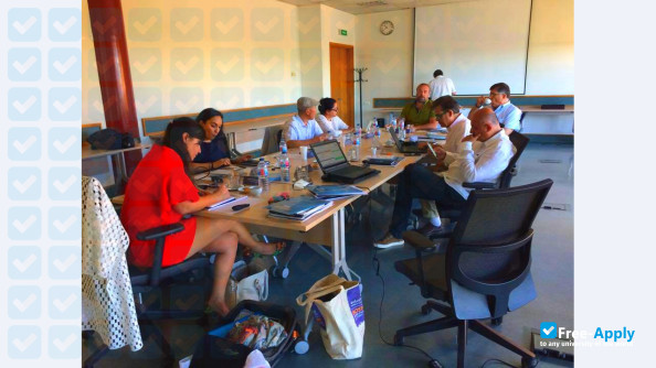 Foto de la School of Economics and Business Administration #4