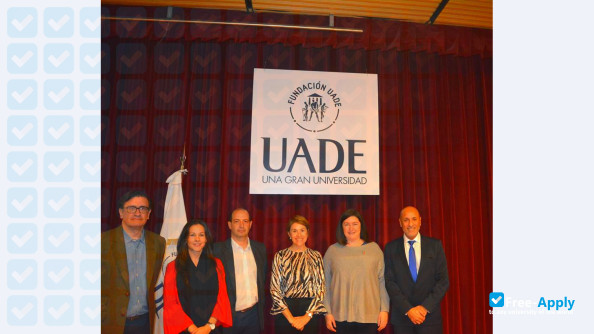 Foto de la Universidad Argentina de la Empresa #1