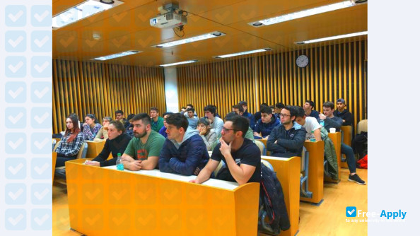 Foto de la Universidad Argentina de la Empresa #3