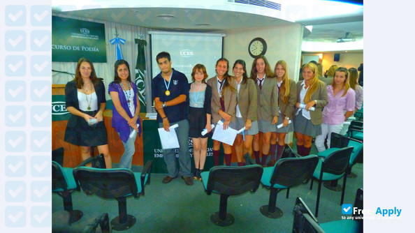Foto de la University of Business and Social Sciences #8