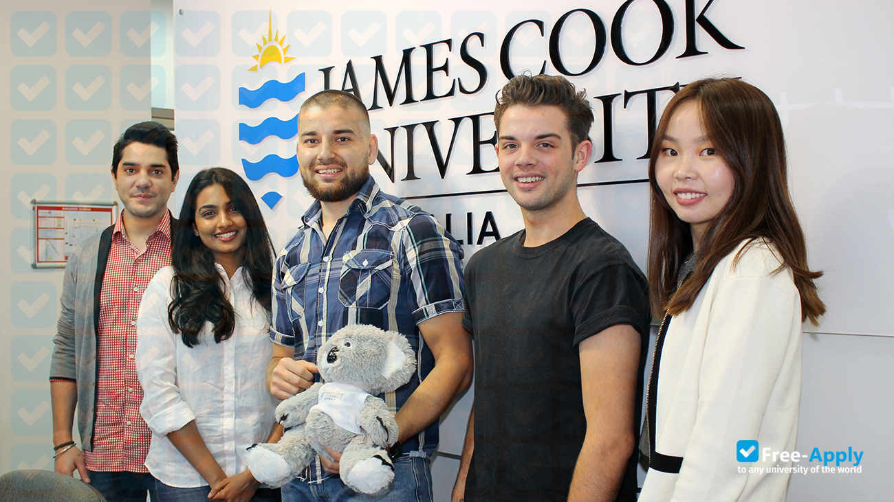 James Cook University Brisbane photo #3