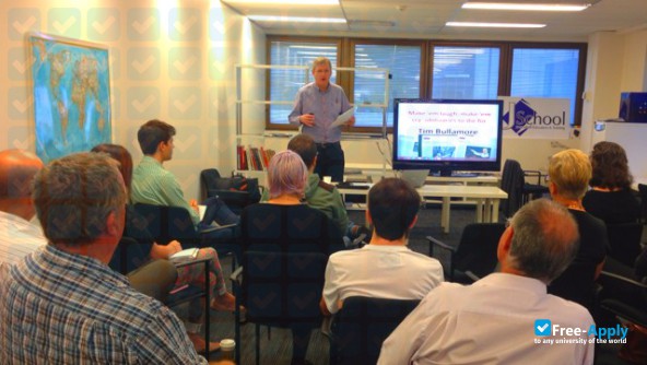 Photo de l’Jschool Journalism Education & Training #9