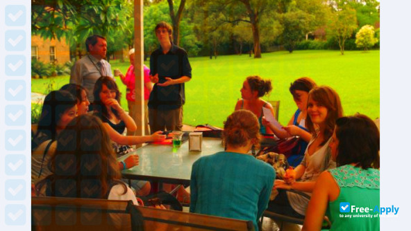 Foto de la Morling College #5