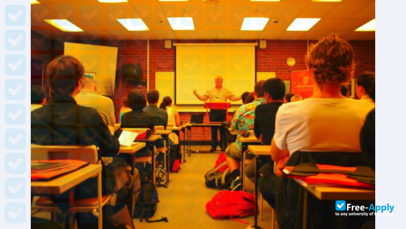 Foto de la Morling College #4