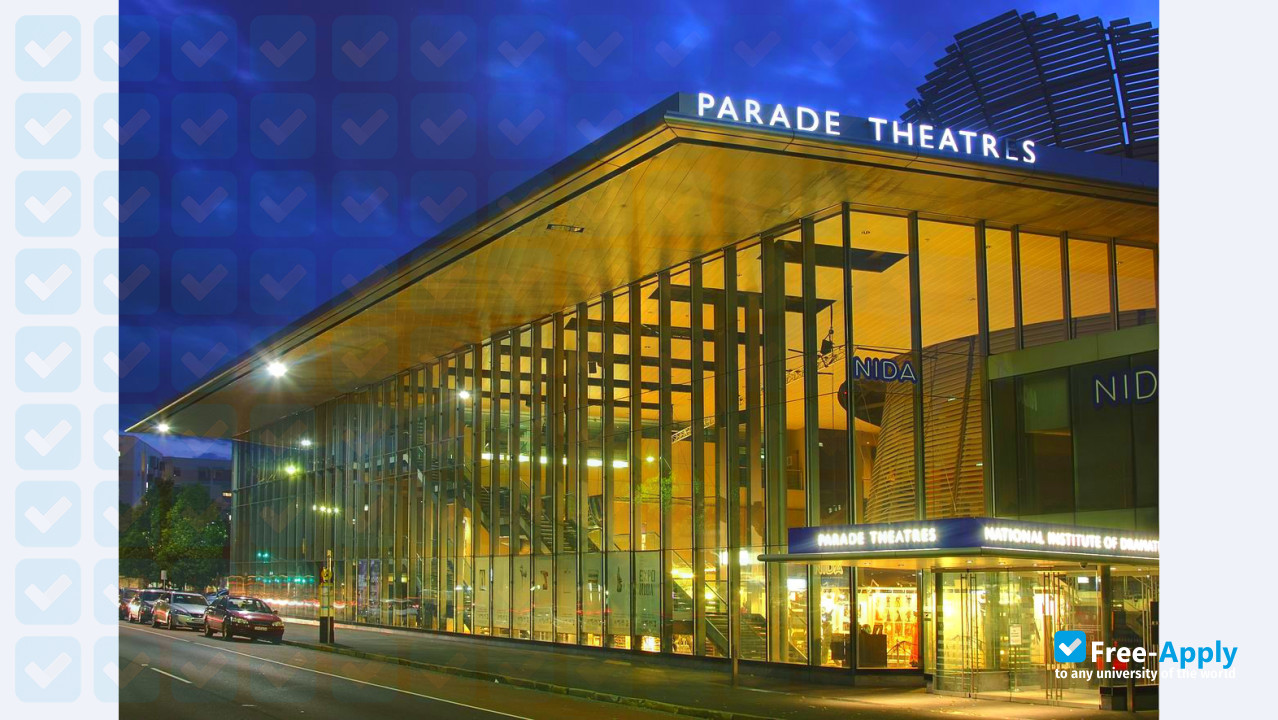 Foto de la National Institute of Dramatic Art #7