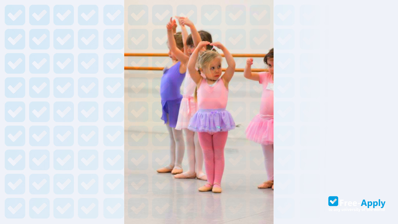 Foto de la The Australian Ballet School #14