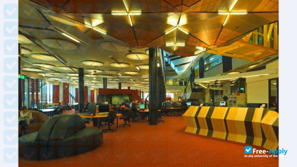 Foto de la Central Institute of Technology #5