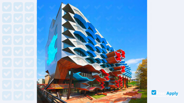 La Trobe University фотография №3