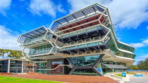 Monash University photo #5
