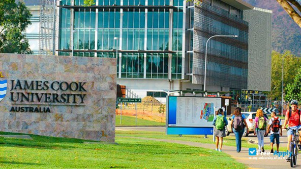 Foto de la James Cook University #4