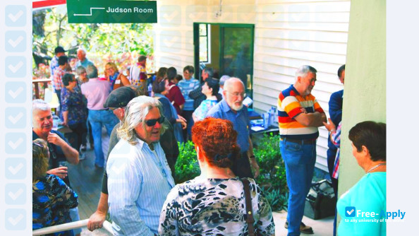 Foto de la Brisbane School of Theology #7