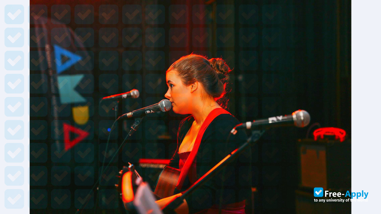 Photo de l’Academy of Music and Performing Arts (AMPA) #3