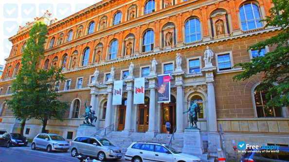 Academy of Fine Arts Vienna photo #6