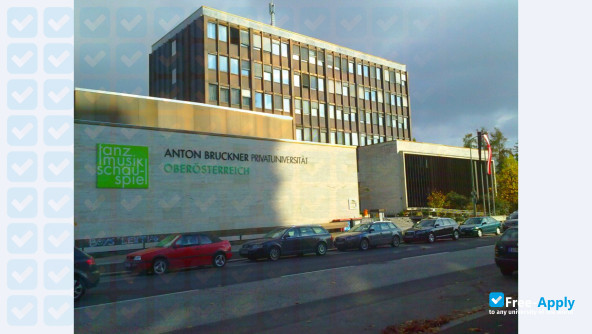 Anton Bruckner Private University фотография №2
