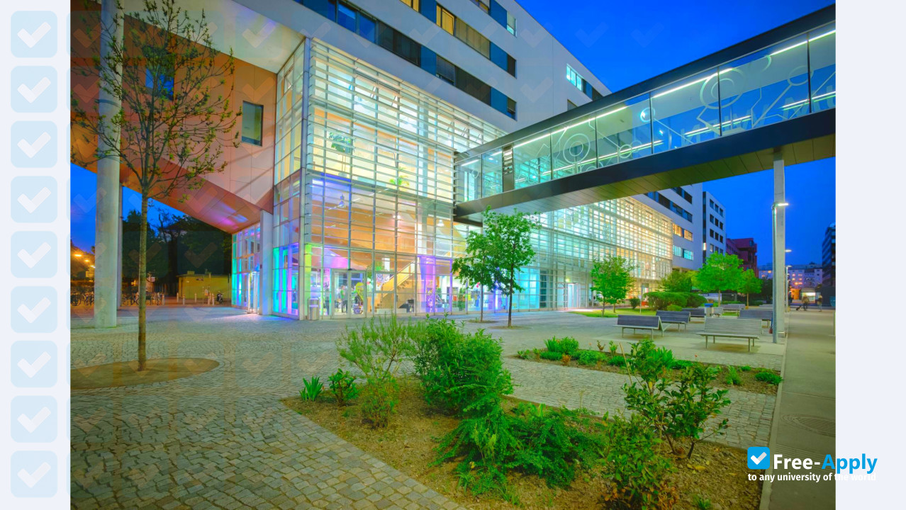 Photo de l’University of Applied Sciences #10
