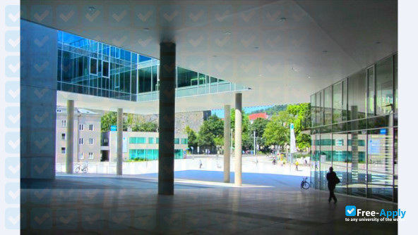 Photo de l’University of Applied Sciences Salzburg #9