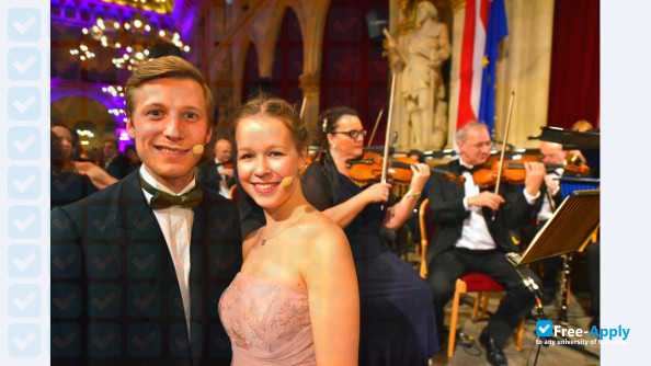 Music and Art Private University of the City of Vienna photo #11