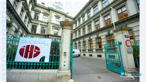 Institute for Advanced Studies in Vienna photo #9