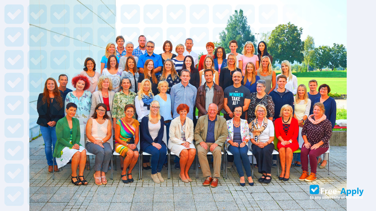 Foto de la Institute for Higher Studies Vienna #5