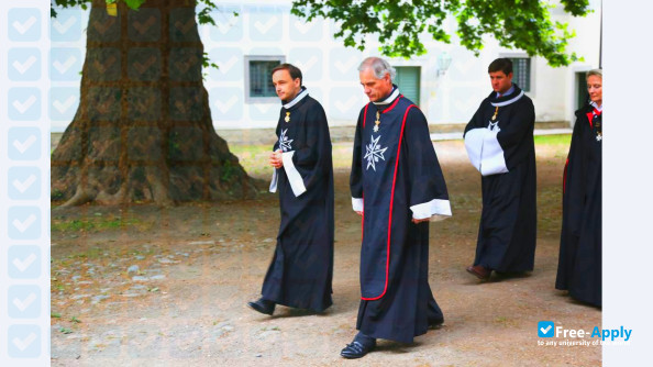 Foto de la International Theological Institute #6