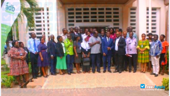 Photo de l’The Interuniversity College for Health and Development #3