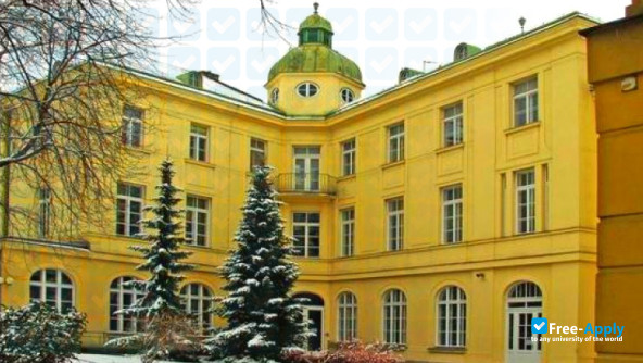 Lauder Business School photo