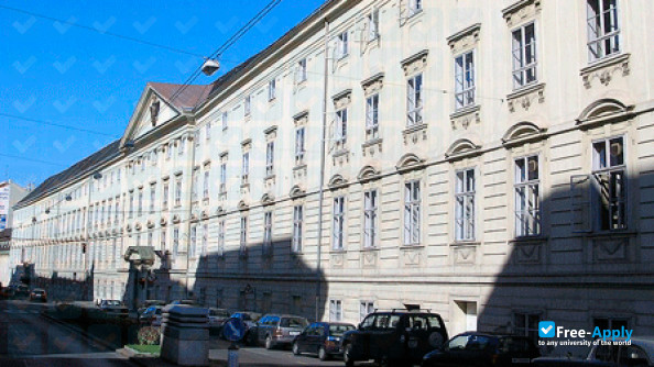 Diplomatic Academy of Vienna photo #6