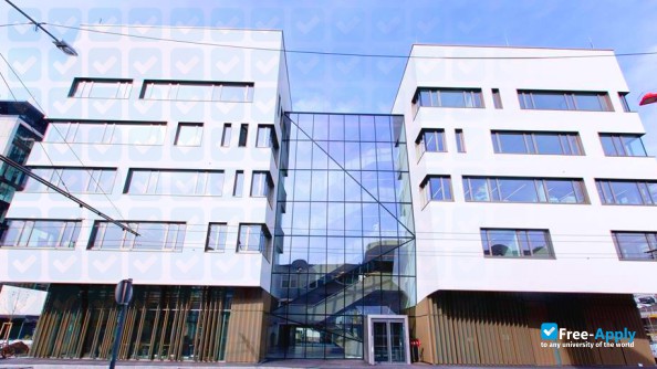 Paracelsus Medical University photo
