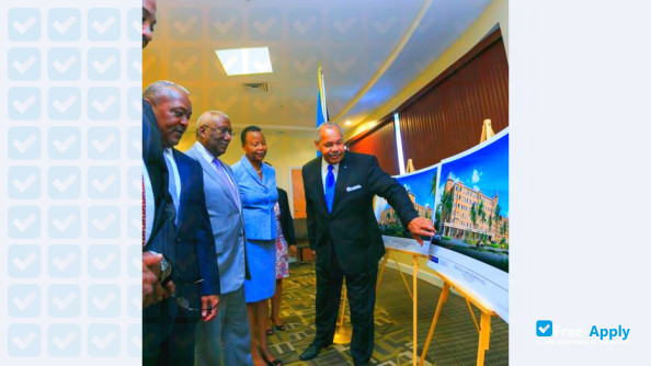 Foto de la University of the Bahamas #7